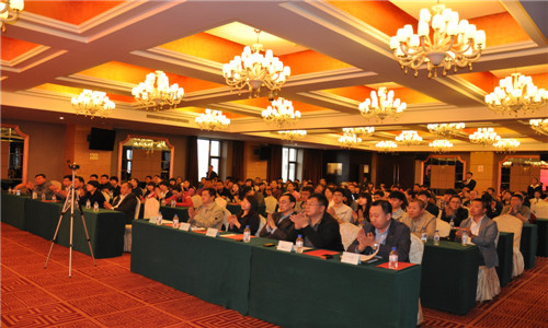 伟德体育 - 综合体育赛事平台|奥体中心相助同伴