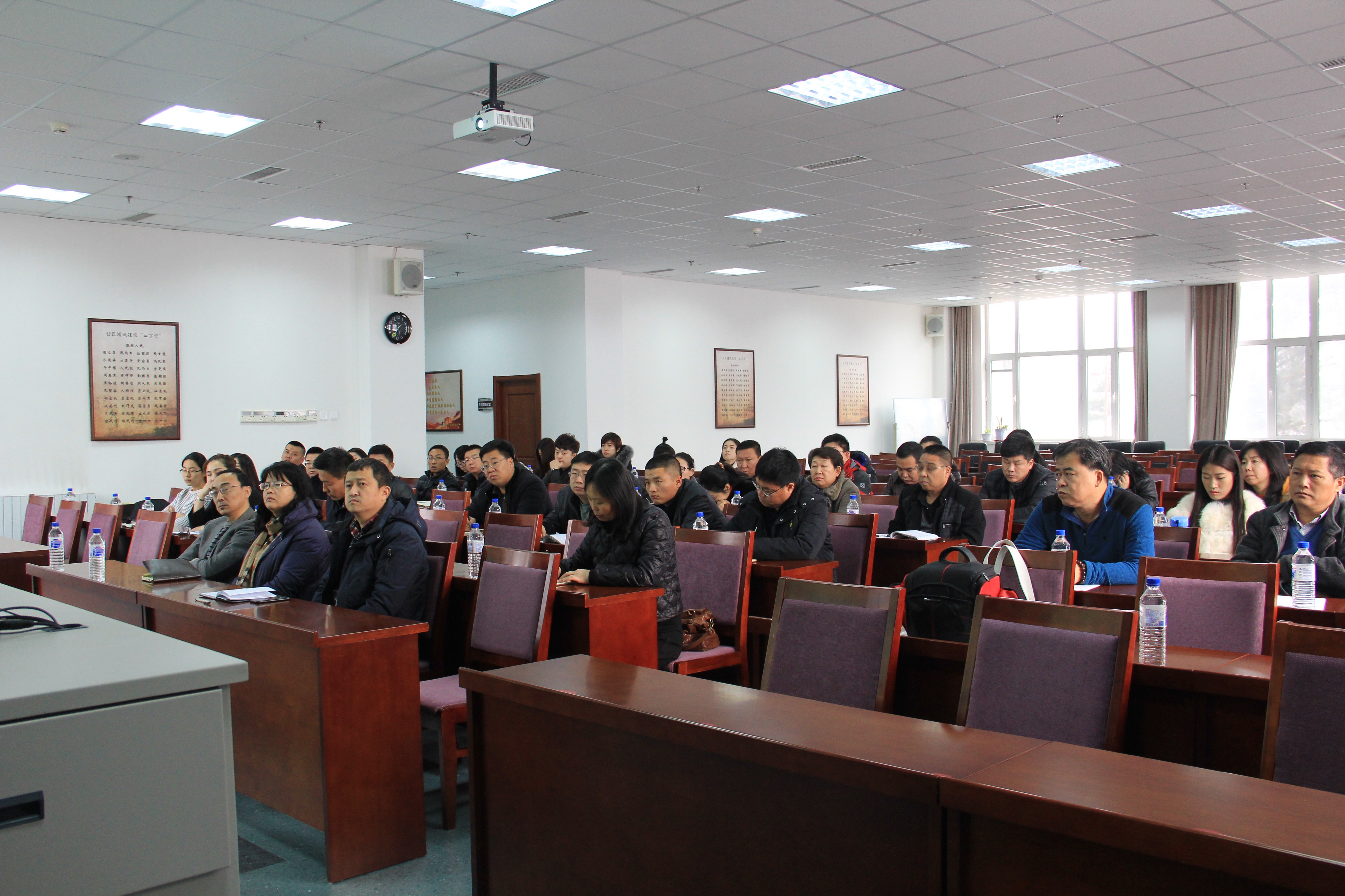 伟德体育 - 综合体育赛事平台|奥体中心相助同伴