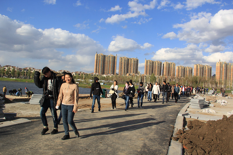 伟德体育 - 综合体育赛事平台|奥体中心相助同伴