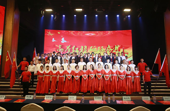 伟德体育 - 综合体育赛事平台|奥体中心相助同伴