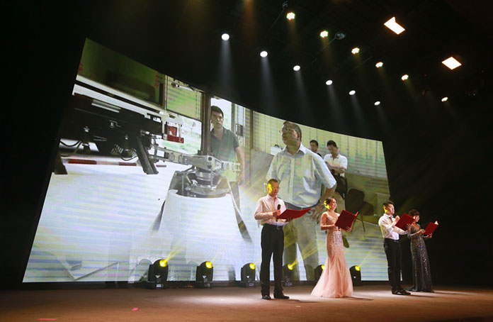 伟德体育 - 综合体育赛事平台|奥体中心相助同伴