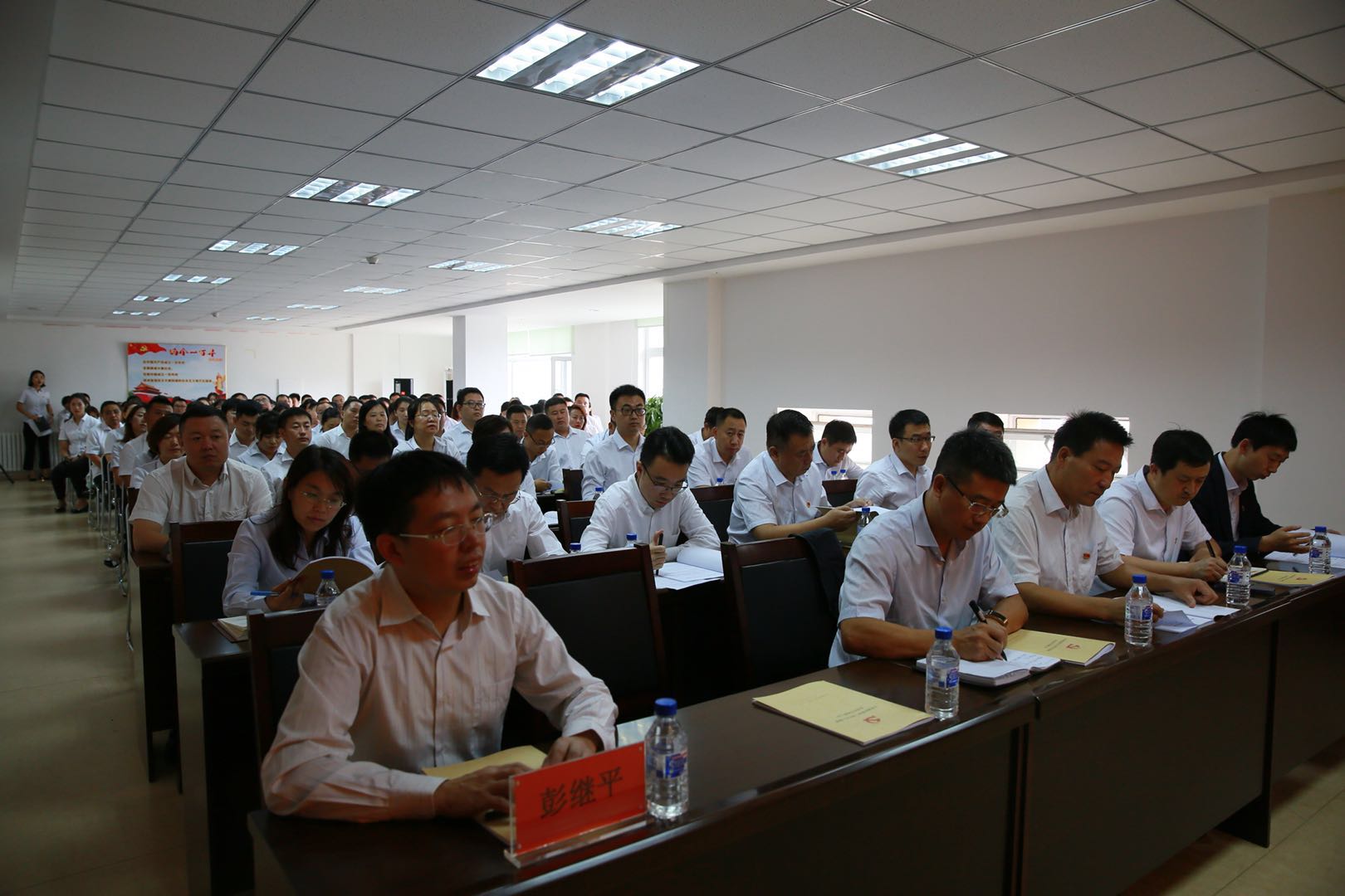 伟德体育 - 综合体育赛事平台|奥体中心相助同伴