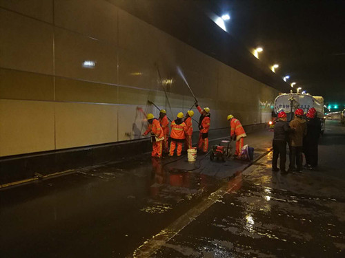 伟德体育 - 综合体育赛事平台|奥体中心相助同伴