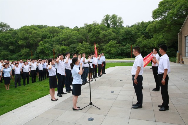 伟德体育 - 综合体育赛事平台|奥体中心相助同伴