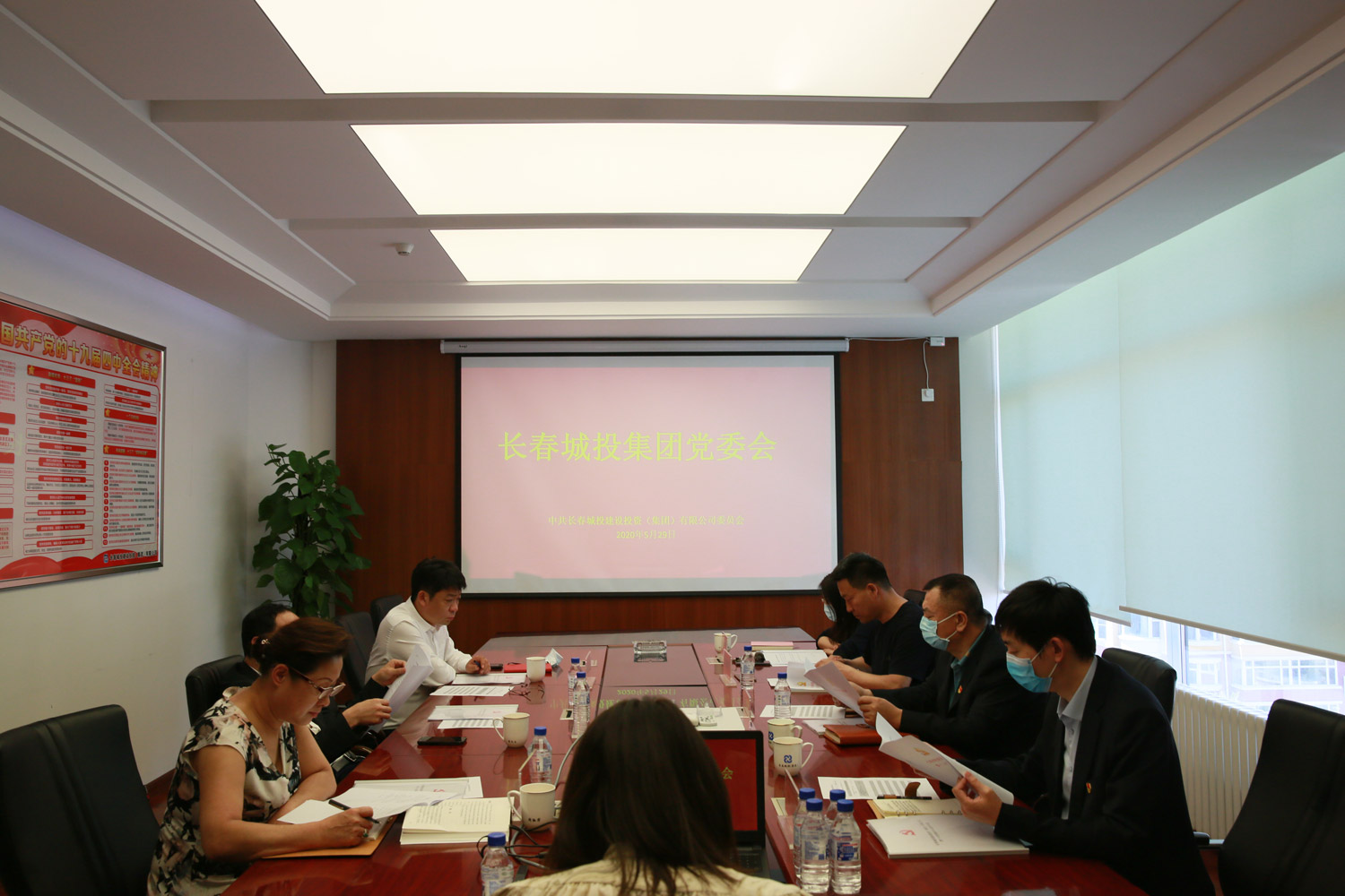 伟德体育 - 综合体育赛事平台|奥体中心相助同伴