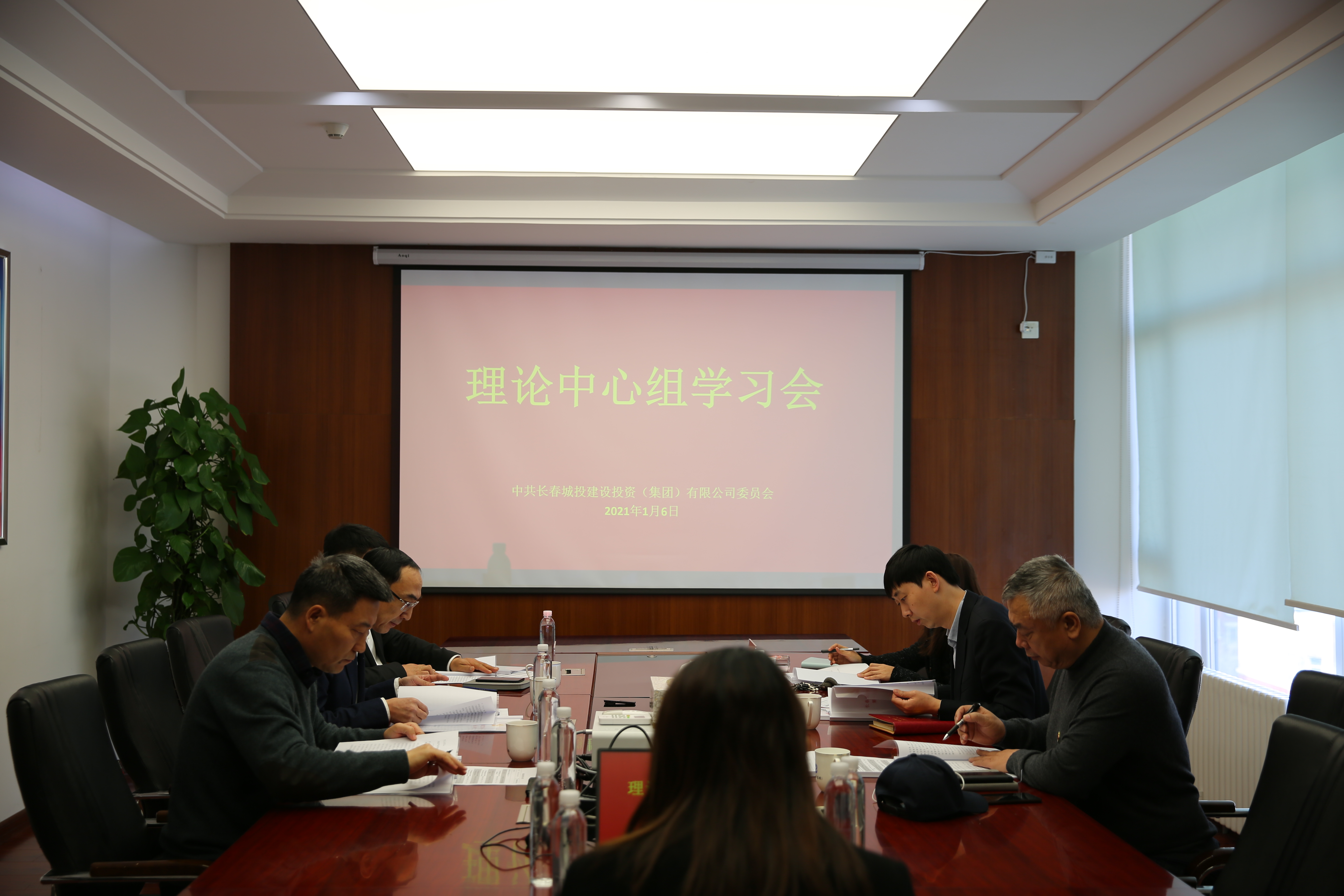 伟德体育 - 综合体育赛事平台|奥体中心相助同伴