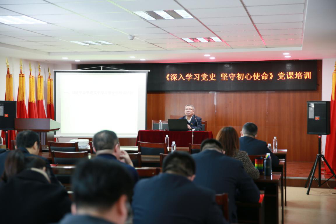 伟德体育 - 综合体育赛事平台|奥体中心相助同伴