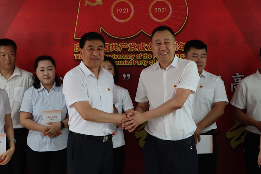 伟德体育 - 综合体育赛事平台|奥体中心相助同伴