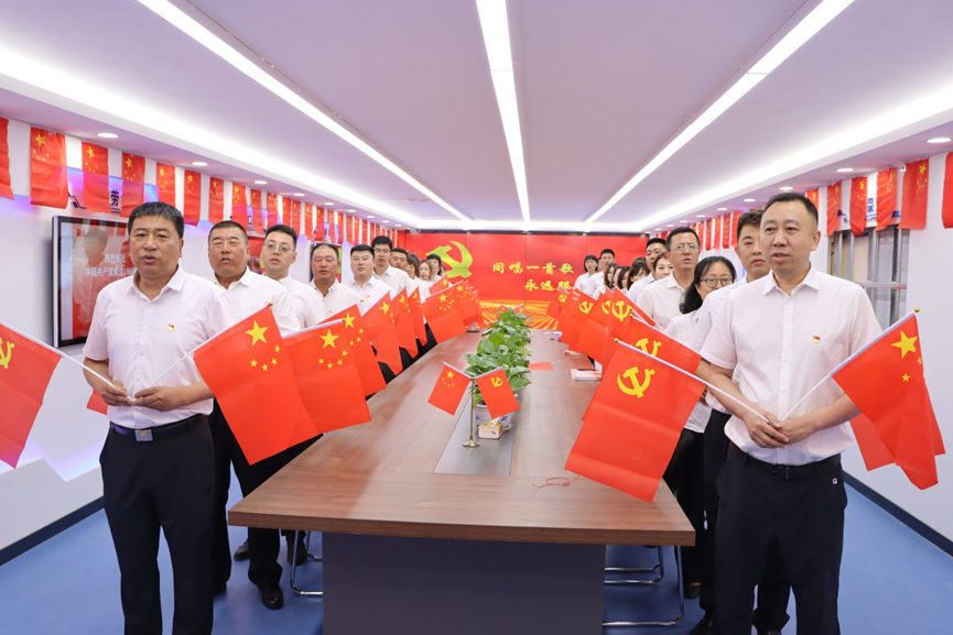 伟德体育 - 综合体育赛事平台|奥体中心相助同伴