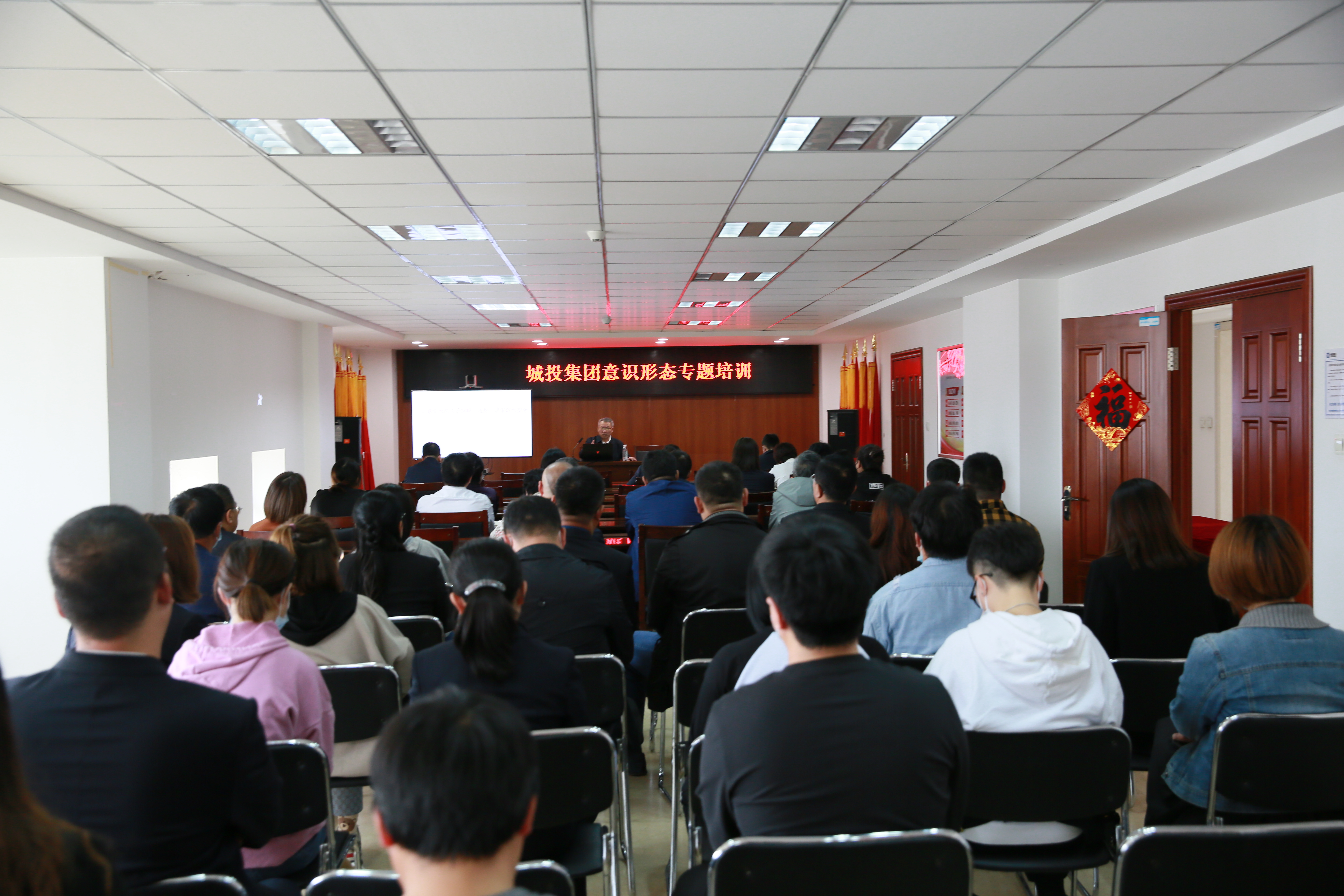 伟德体育 - 综合体育赛事平台|奥体中心相助同伴