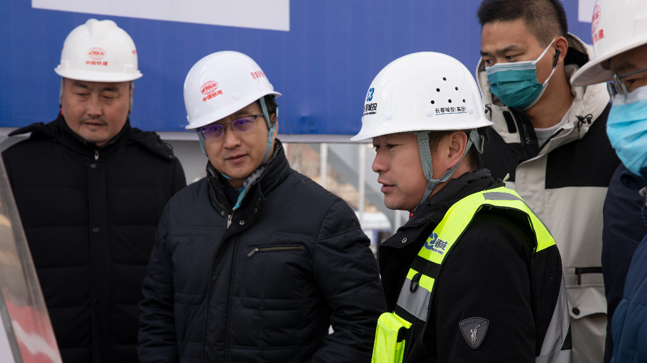 伟德体育 - 综合体育赛事平台|奥体中心相助同伴