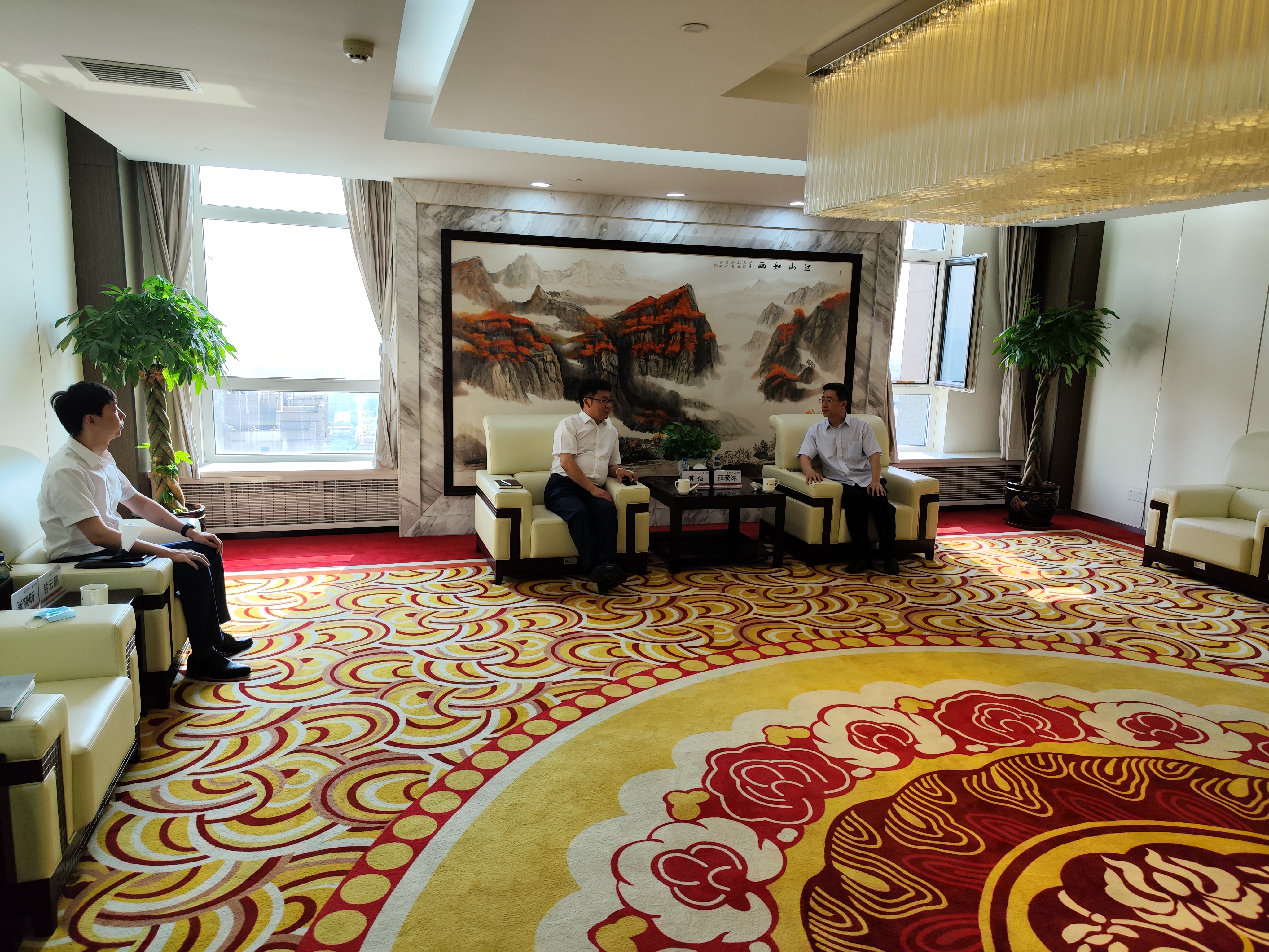 伟德体育 - 综合体育赛事平台|奥体中心相助同伴