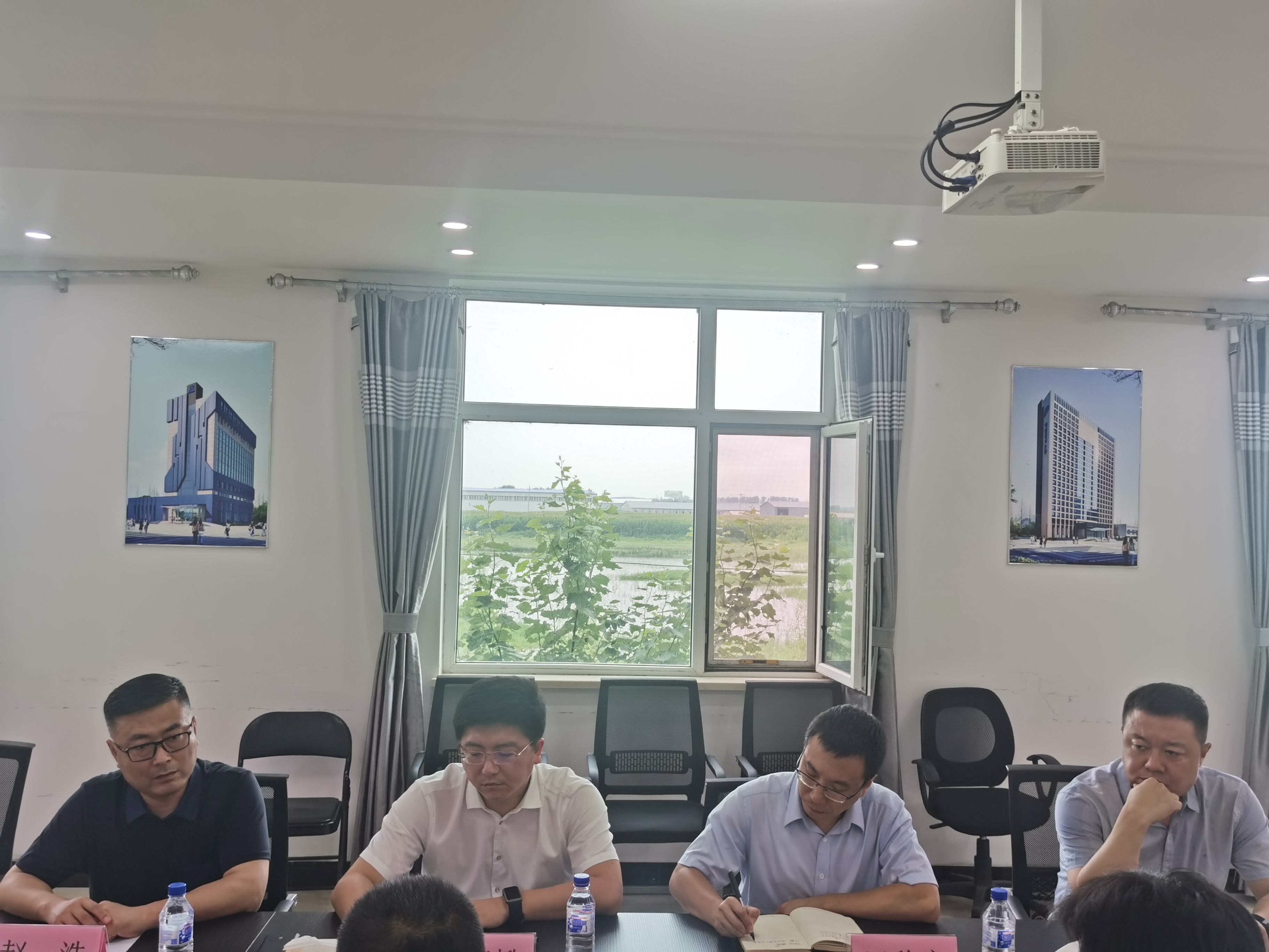 伟德体育 - 综合体育赛事平台|奥体中心相助同伴